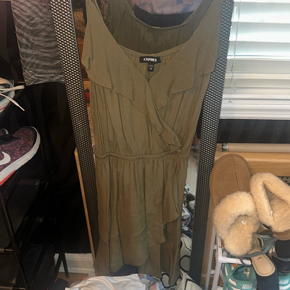 Very cute express dress!